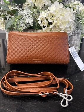 Vera Bradley Carryall Deluxe All together  Crossbody Wallet in Acorn Brown NWT